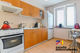 Kawalerka na I pięrze na sprzedaż!!!